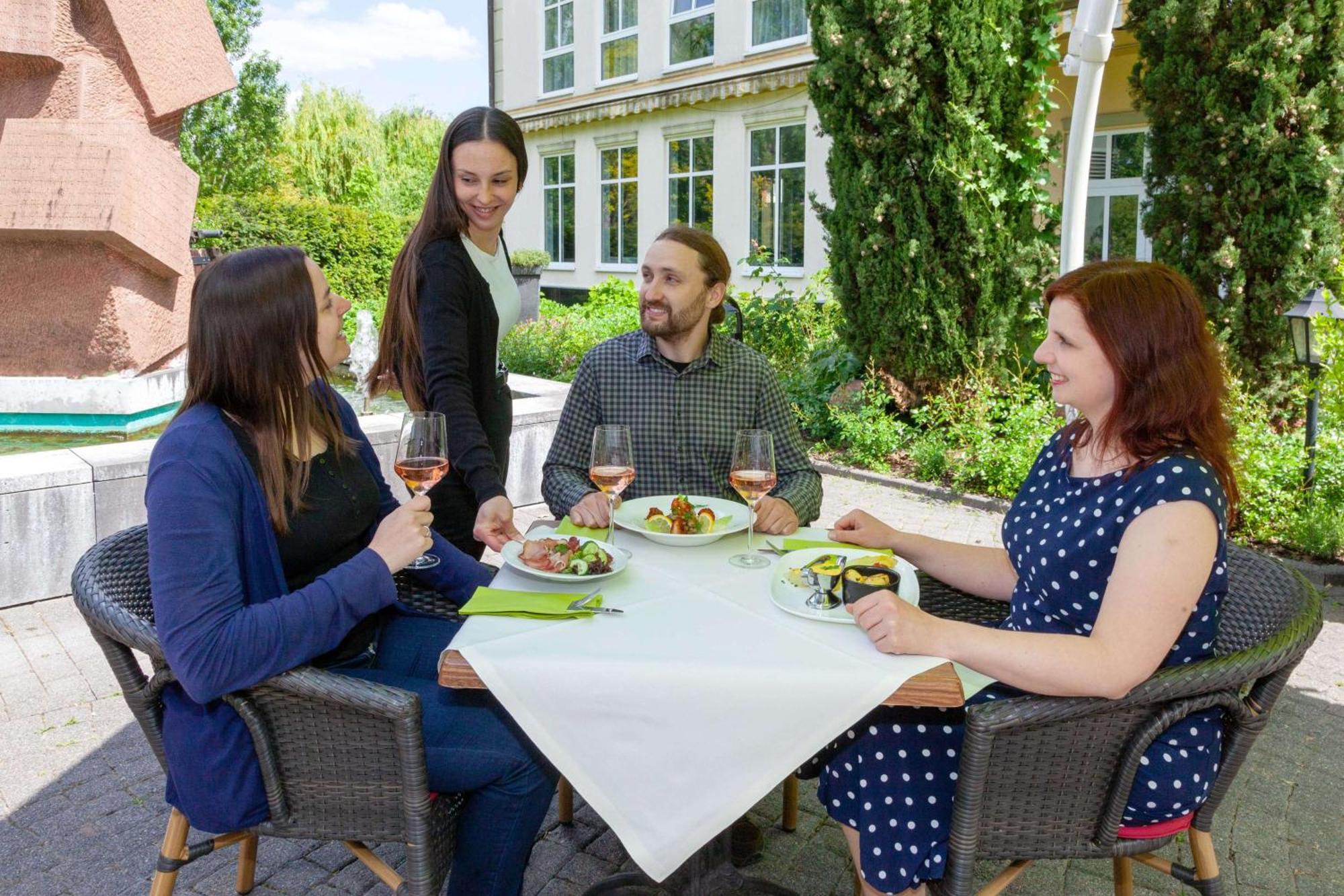 Best Western Wein- Und Parkhotel Nierstein Luaran gambar